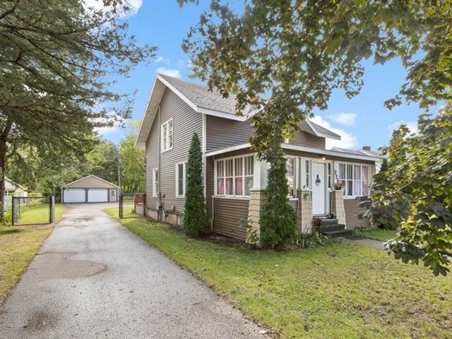 House for sale in Treat & Parson's Addition, Village of Princeton