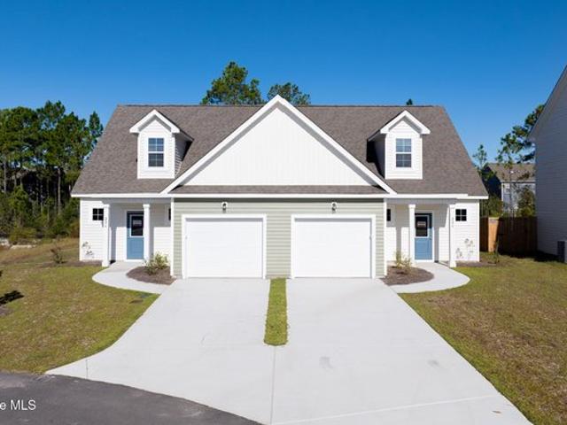 Townhouse for sale in Holly Ridge, Onslow County