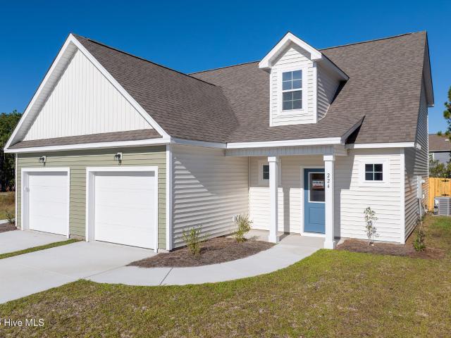 Townhouse for sale in Holly Ridge, Onslow County