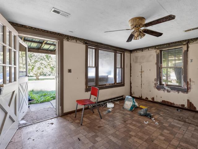 House for sale in Catherine, Indiana