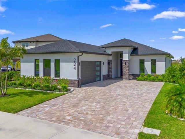 House for sale in Auburndale, Florida