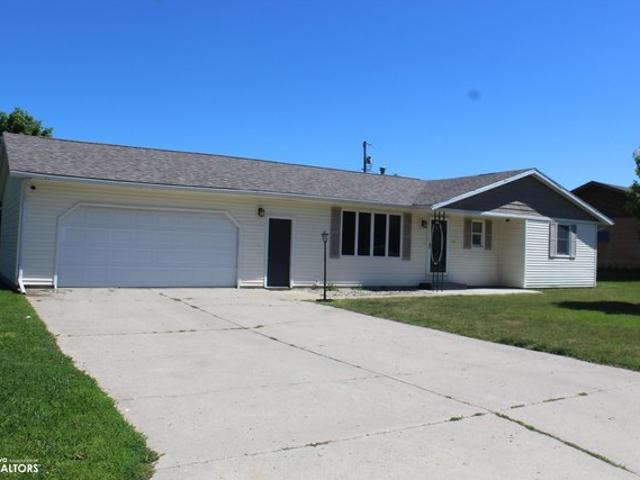 House for sale in Kanawha, Iowa