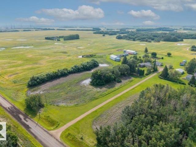 House for sale in Alberta