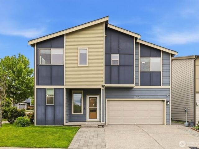 House for sale in Maple Valley, Washington