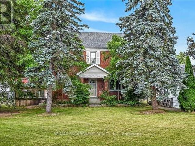 House for sale in Ancaster, Ontario