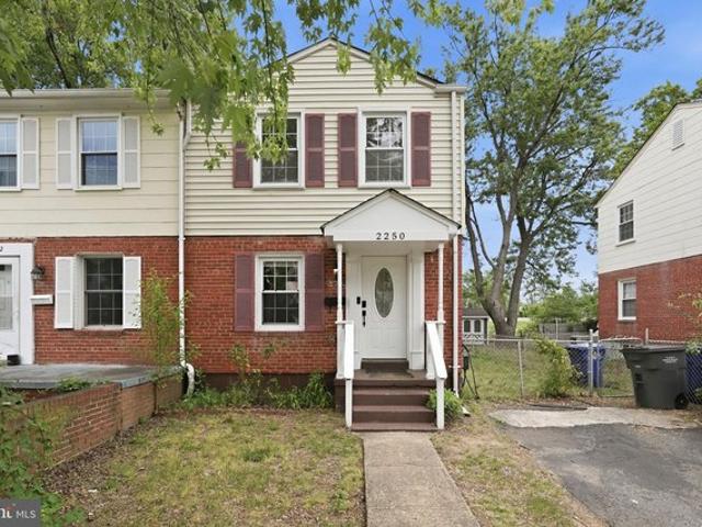 Townhouse for sale in Virginia