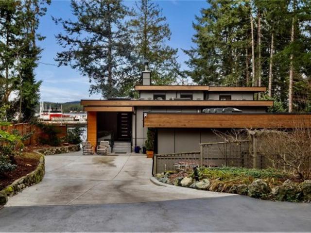 House for sale in North Saanich, British Columbia