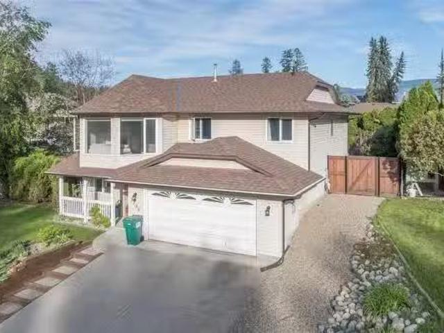 House for sale in Lumby, British Columbia