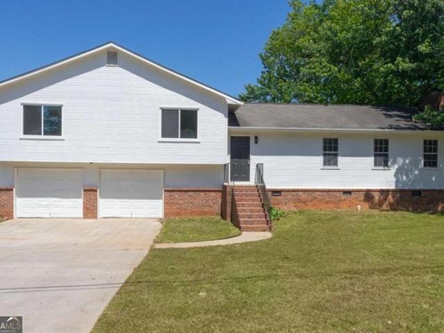 House for sale in Grayson, Georgia