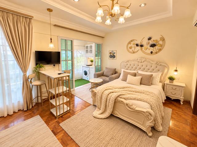 Room for rent in Changi Business Park, Singapore