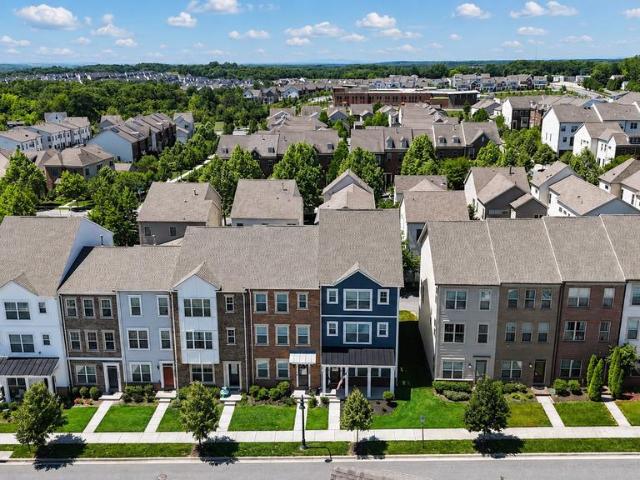 Townhouse for sale in Clarksburg, Maryland