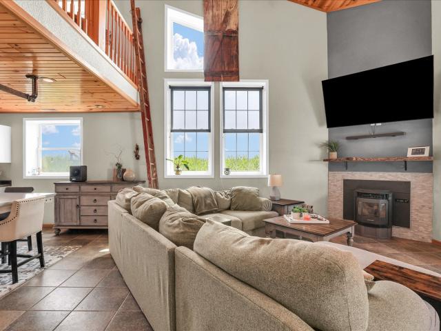House for sale in Oakland, Illinois