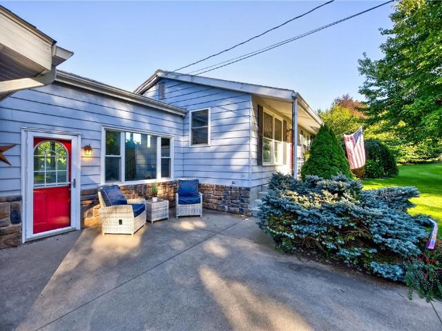 House for sale in Furnaceville, Town of Ontario