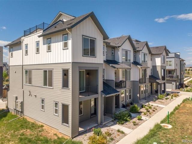 Townhouse for sale in Broomfield, Colorado