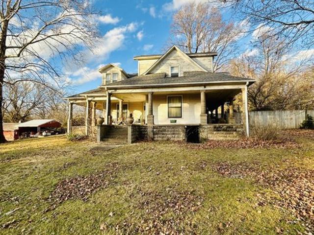 House for sale in Pierce City, Missouri