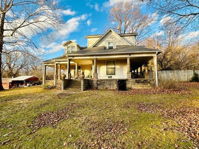 House for sale in Pierce City, Missouri