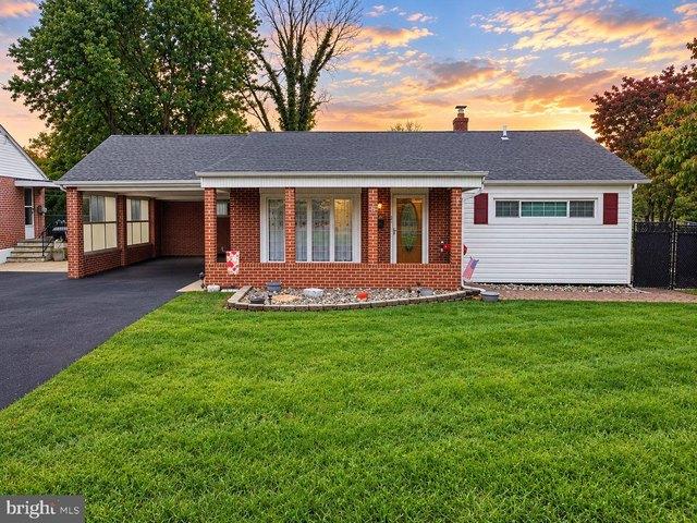 House for sale in Chester Plaza, Aston Township