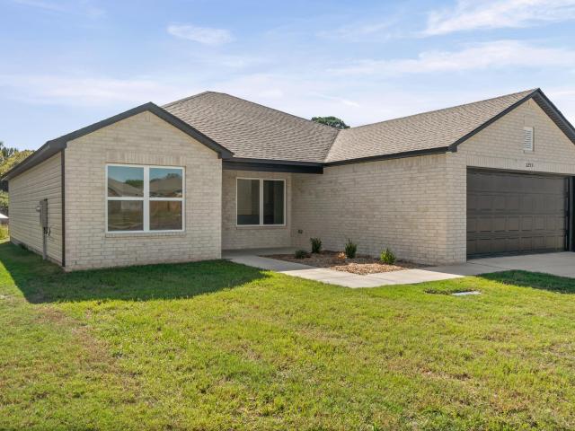 House for sale in Alexander, Saline County
