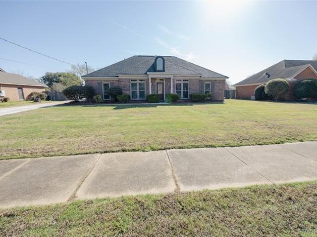 House for sale in Hope Hull, Alabama