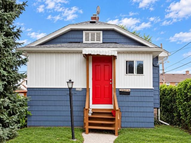 House for sale in Wood Dale, West Allis