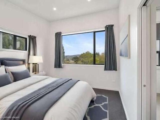 Townhouse for rent in Otakou