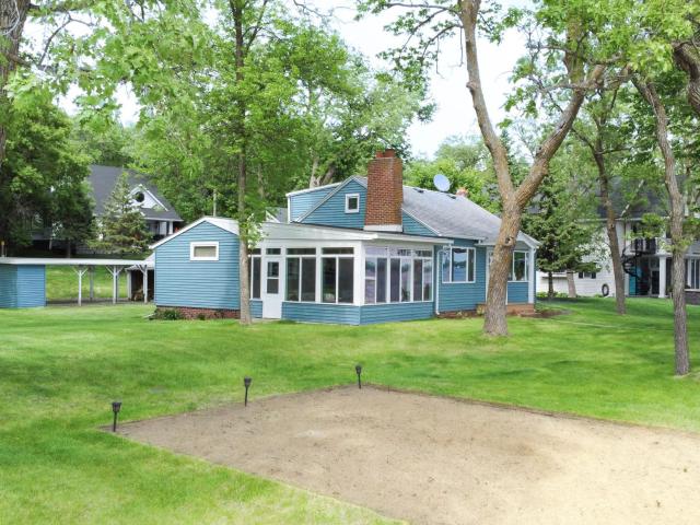 House for sale in Detroit Lakes, Minnesota
