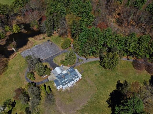 House for sale in Saratoga, New York