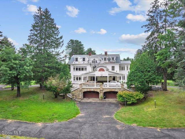 Commercial for sale in Saratoga Springs