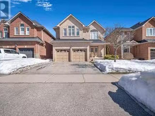 House for sale in Oakville, Ontario