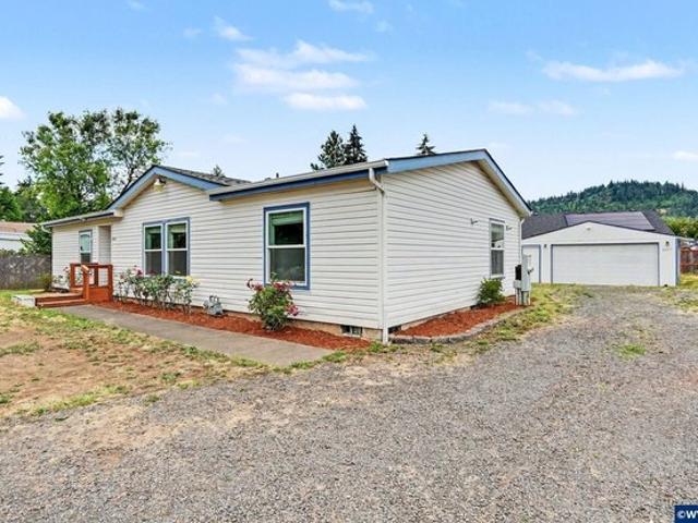 House for sale in Oregonia
