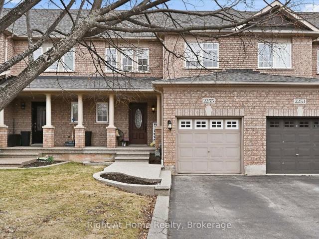 Townhouse for sale in Woburn, Ontario