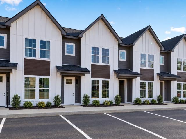 Townhouse for sale in Briarwood, Clarksville