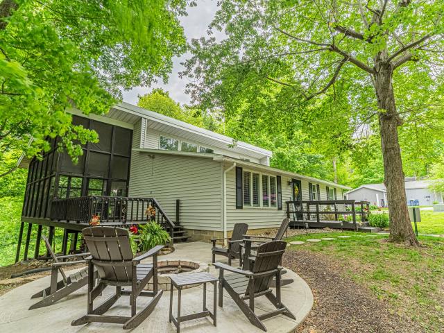 House for sale in Bloomingdale, Indiana