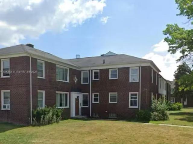 Condo for sale in Detroit