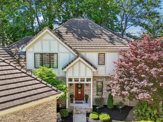 Condo for sale in Westlake, Ohio