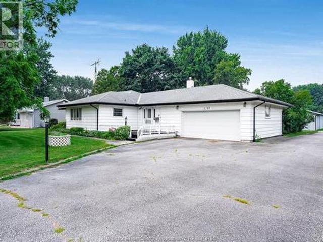 House for sale in Kingsville, Ontario