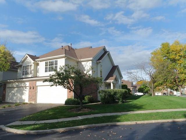 Townhouse for rent in Hoffman Estates