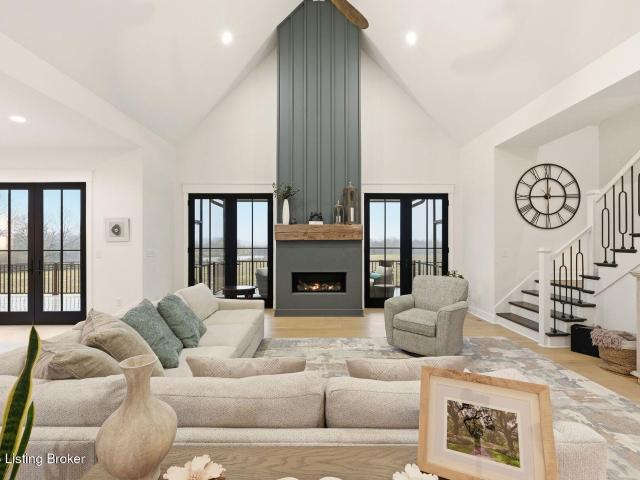 House for sale in Simpsonville, Kentucky
