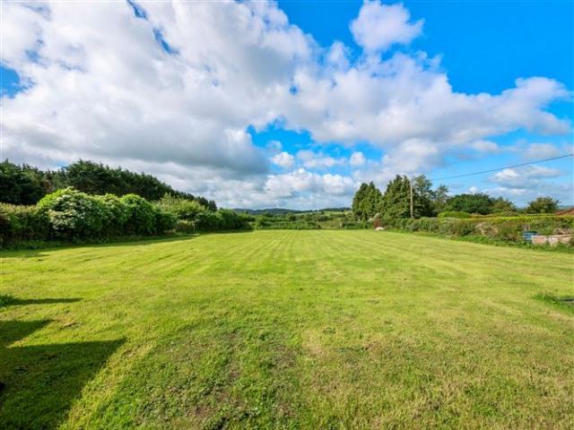 Detached House for sale in Loch Garman, North Tipperary