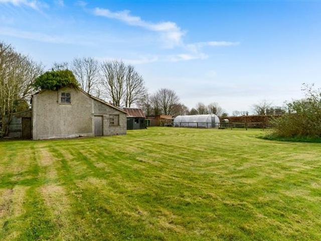 Terraced House for sale in Kilmessan, North Tipperary