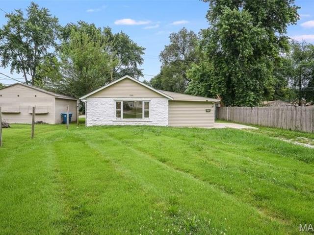 House for sale in Wood River, Illinois