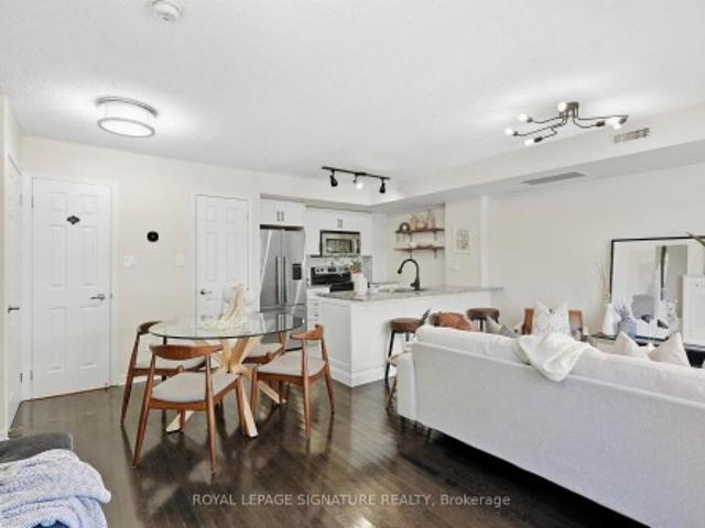 Townhouse for sale in Woburn, Ontario
