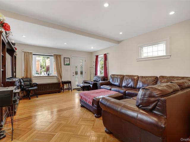 House for sale in Queens, Arverne