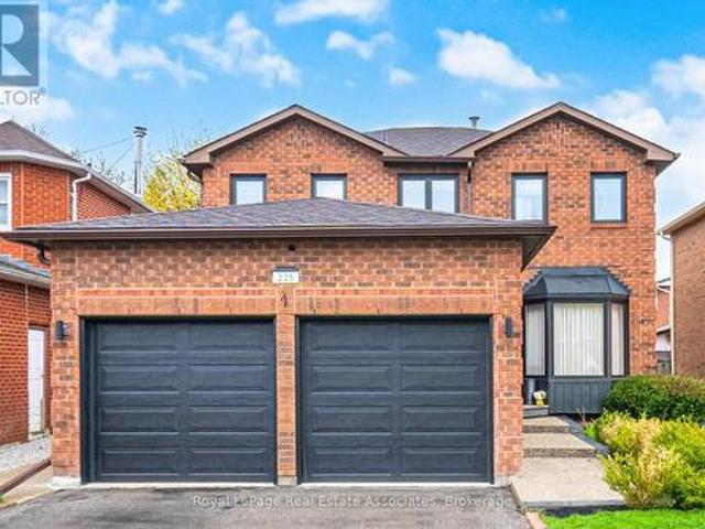 House for sale in Georgetown, Ontario
