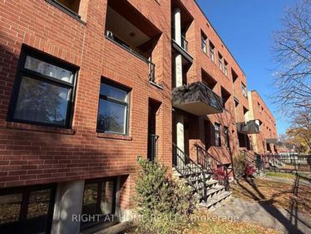 Condo for sale in Byward Market, Ottawa
