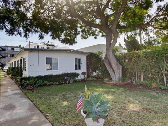House for sale in Coronado, San Diego County