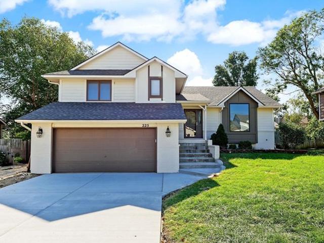 House for sale in Derby, Sedgwick County
