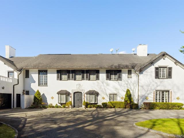 House for sale in Southfields, New York