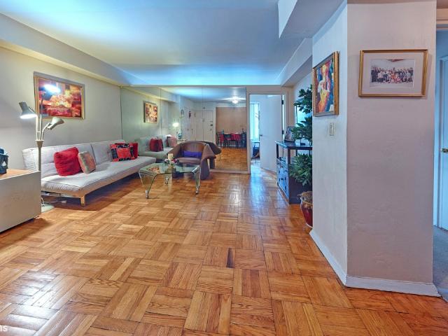 Condo for sale in Arverne, New York