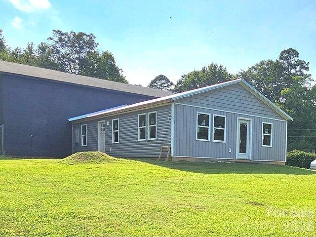 House for sale in New London, North Carolina